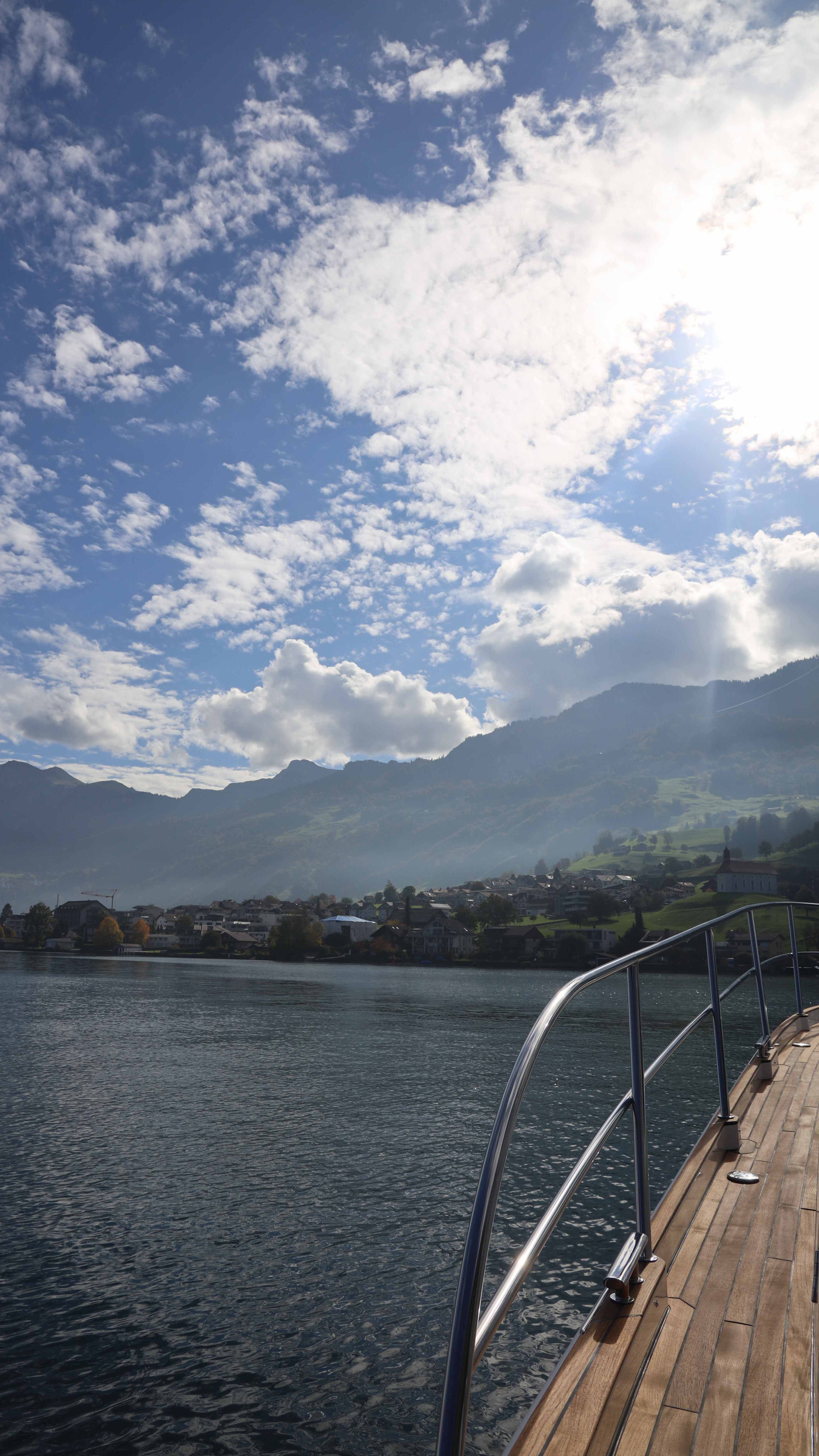 Schweiz Luzern Vierwaldstättersse Stimmungsfoto